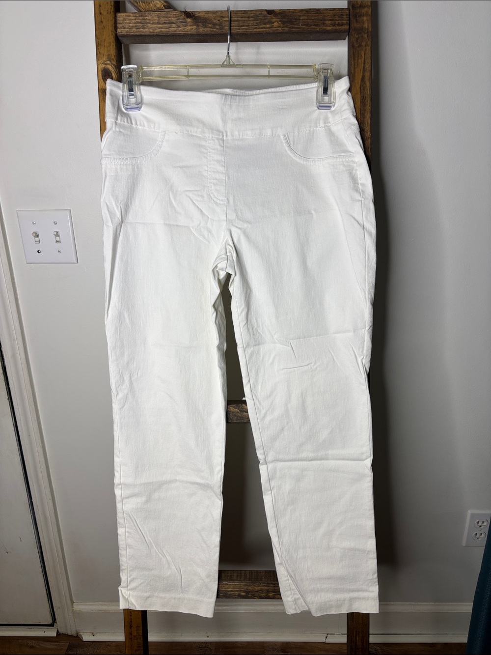 Ruby Rd. White Straight-Leg Pull-On Pants Size 10